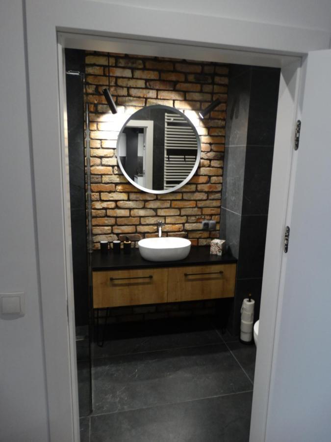 Black&White Apartment Bis - Male Garbary 8 Poznań Extérieur photo