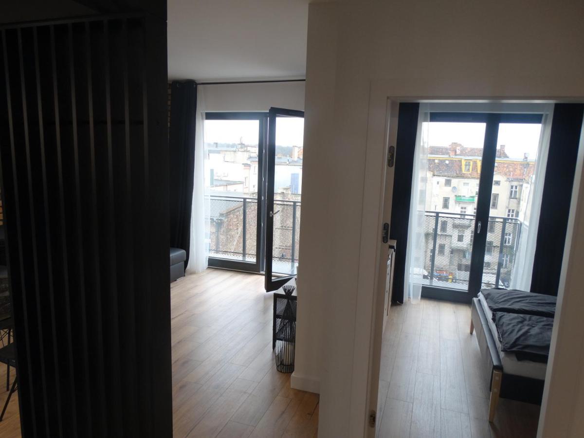 Black&White Apartment Bis - Male Garbary 8 Poznań Extérieur photo